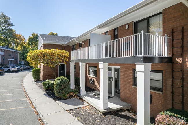 Building Photo - Linden Apartments