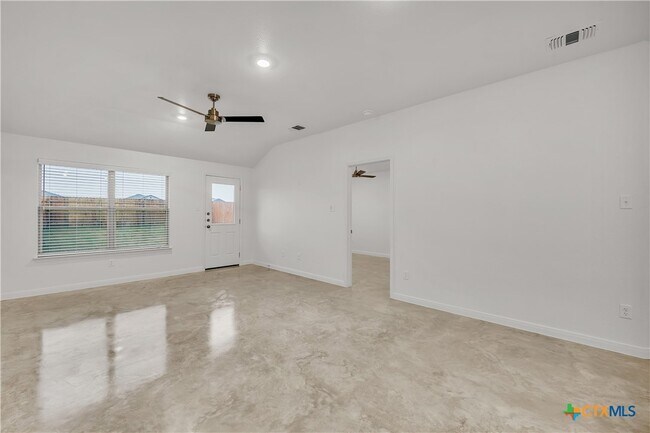 Foto del edificio - 909 Wax Myrtle Ct