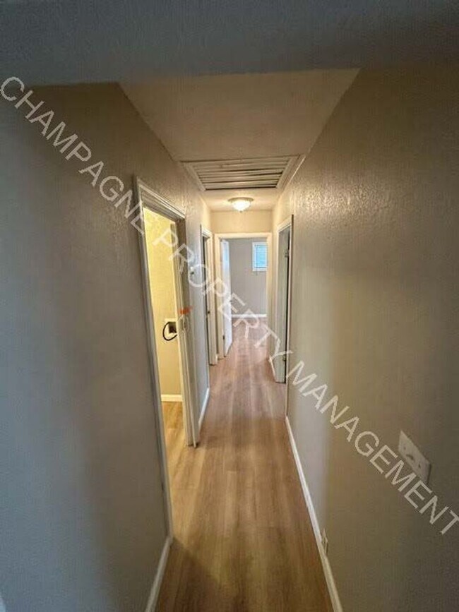 Foto del edificio - Updated Single Family Home in KC