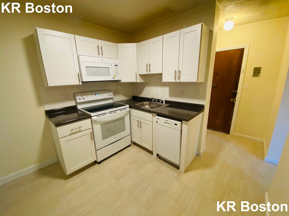 Primary Photo - 22 Armington St