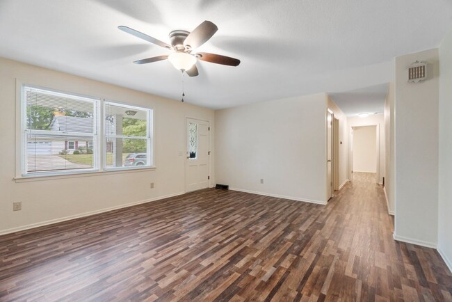 Building Photo - Charming House in Cape Girardeau