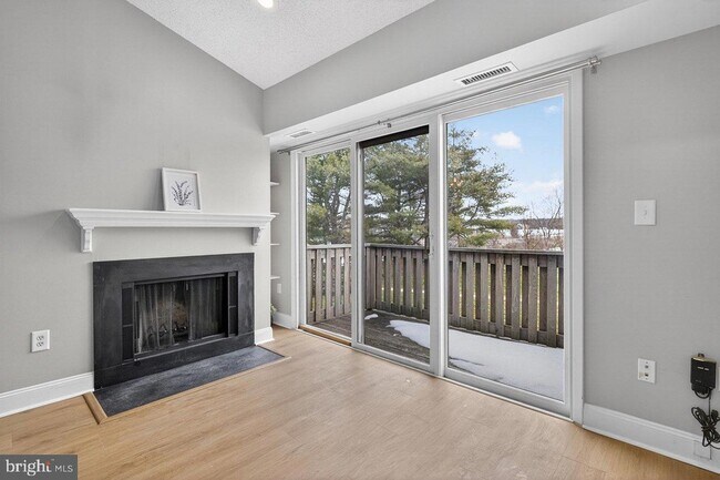 Foto del edificio - 304 Aspen Dr