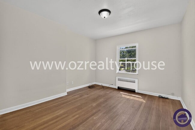 Foto del edificio - 1734 Wellesley Dr