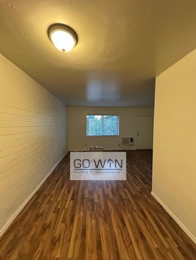 Foto del edificio - 610 N 4th Ave