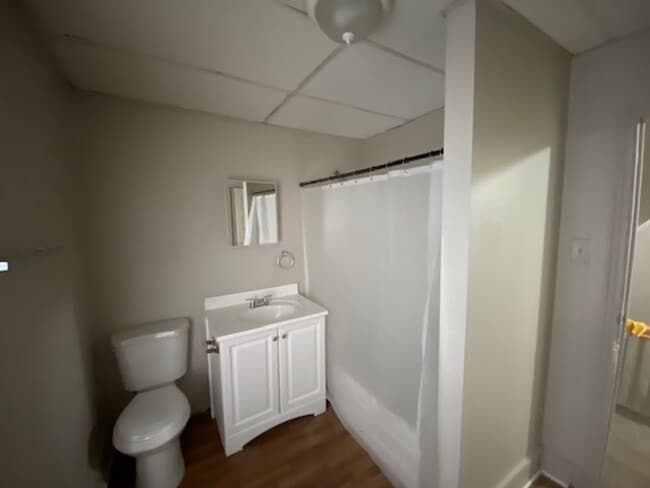 Building Photo - 5 Bedroom house harrisburg for rent 1,250 ...