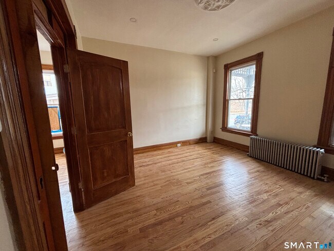 Foto del edificio - 1231 State St