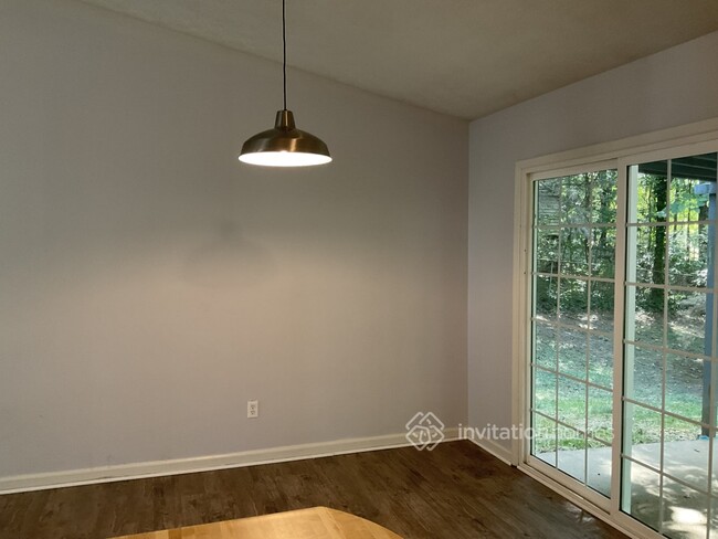 Building Photo - 3168 Meadow Wood Ct NW