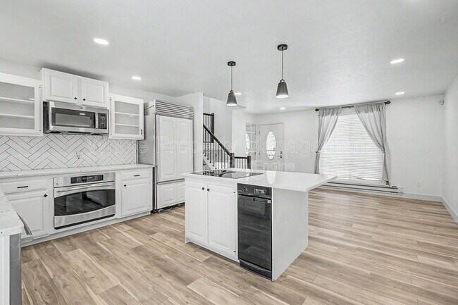 Building Photo - 17805 E Kansas Pl