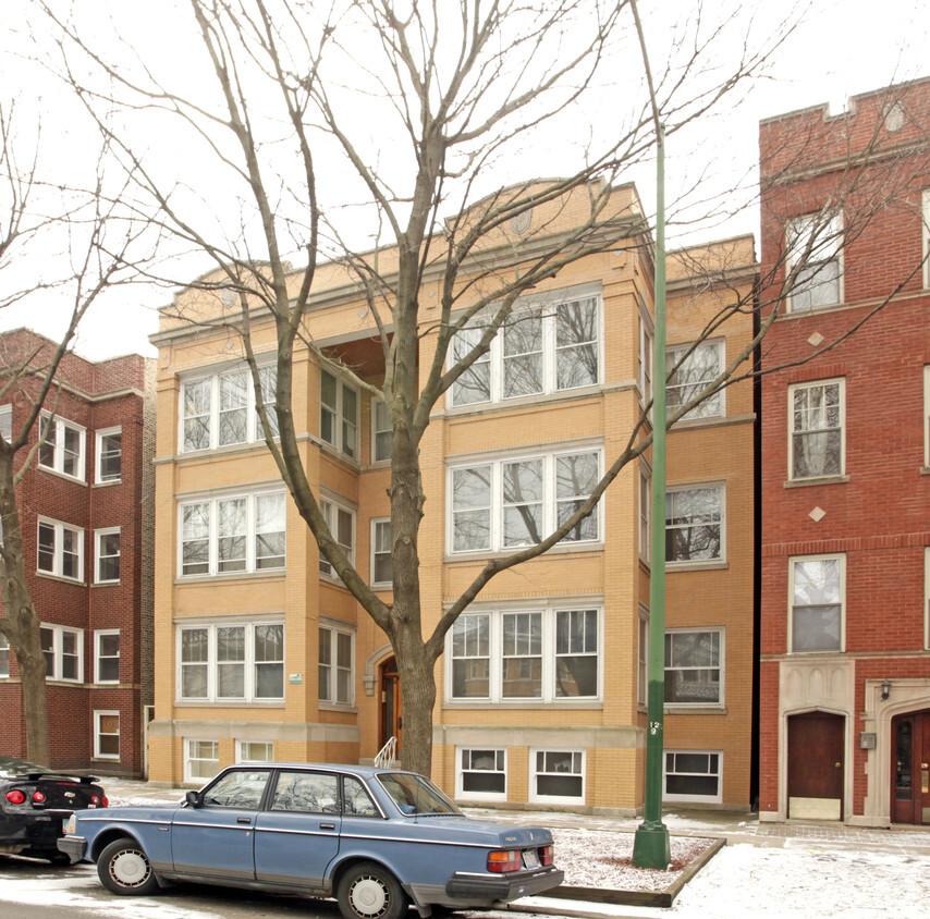Foto del edificio - 1247-1249 W Granville Ave