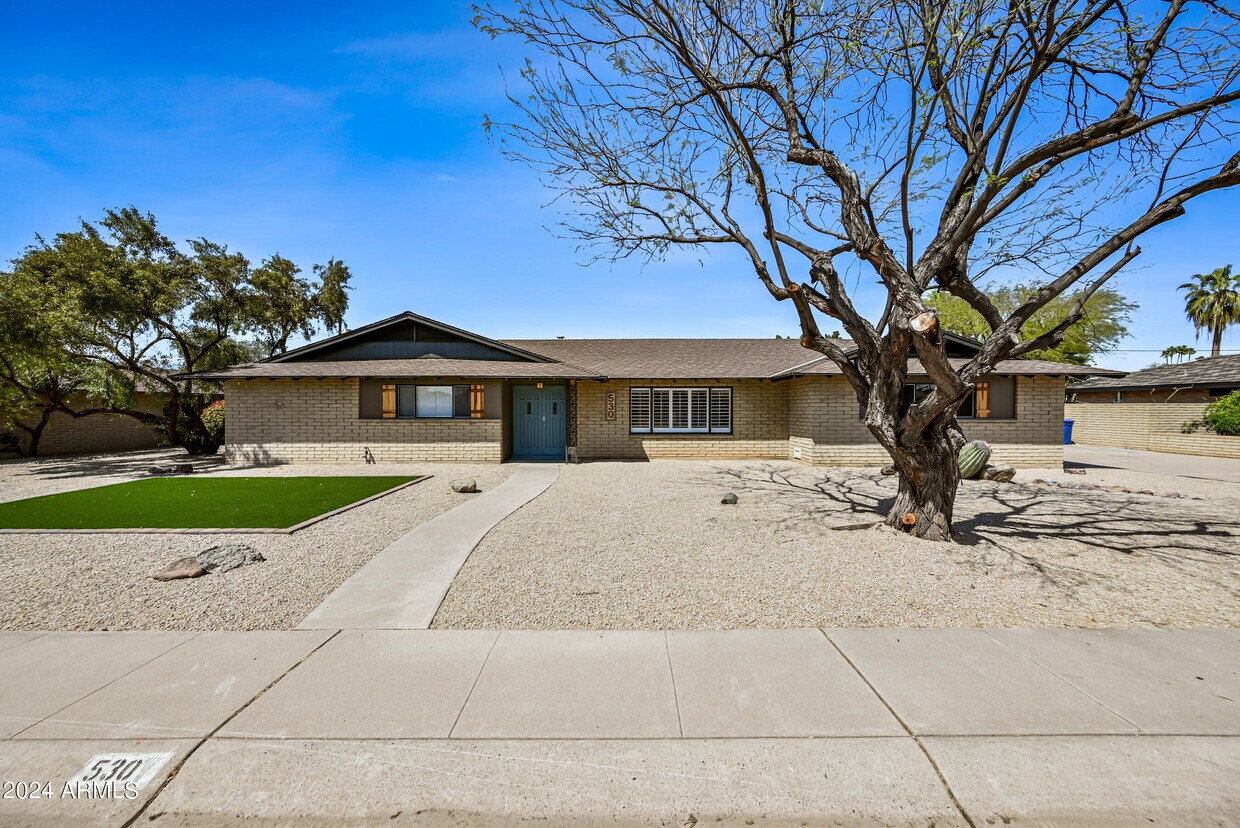 Foto principal - 530 E Fairmont Dr