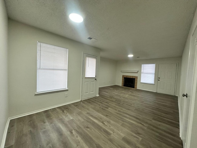 Foto del edificio - 410 Oakwood Ave