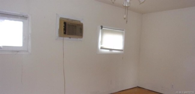 Building Photo - 21 Creekview Rd