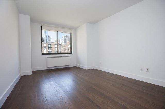 Foto del edificio - 2 bedroom in New York NY 10280