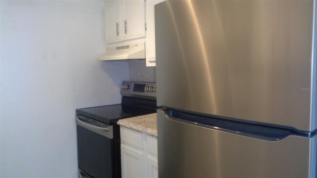 Building Photo - 2 Bedroom 2 Bath