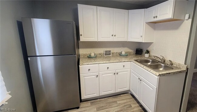 Foto del edificio - 3312 E 130th St