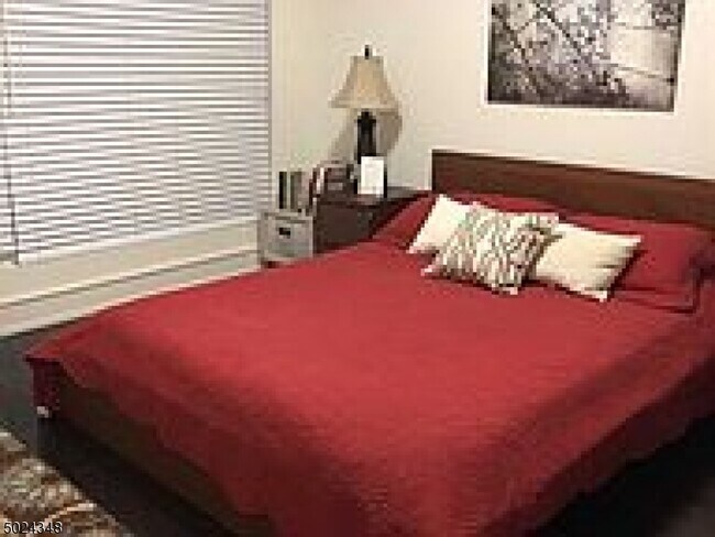 Foto del edificio - 310 Cliff Ln