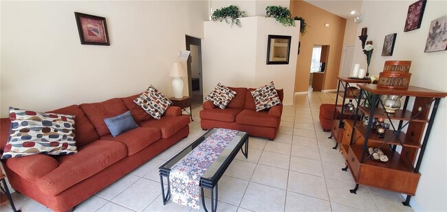 Foto del edificio - 2106 Mallory Cir