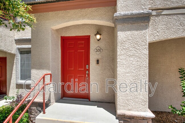 Foto del edificio - 10220 Penrith Ave