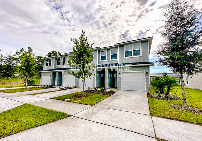 Building Photo - NEW LOWER RENTAL RATE LEASING SPECIAL : Re...