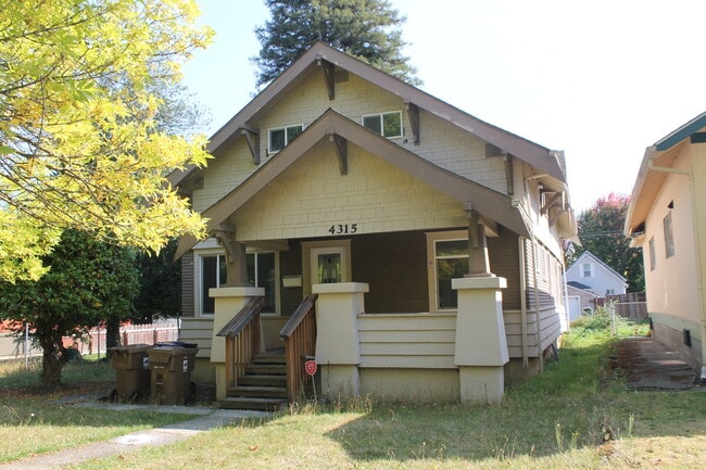Building Photo - 4315 Yakima Ave