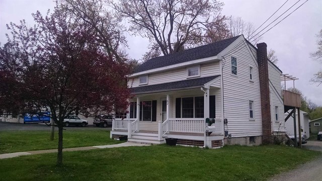 Front - 62 E Market St