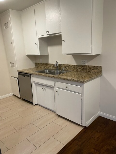 Foto del edificio - 3935 Vineland Ave