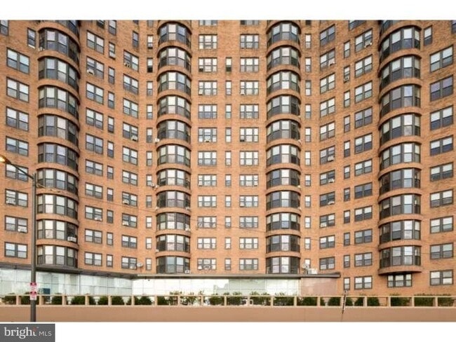 Building Photo - 2201 Pennsylvania Ave