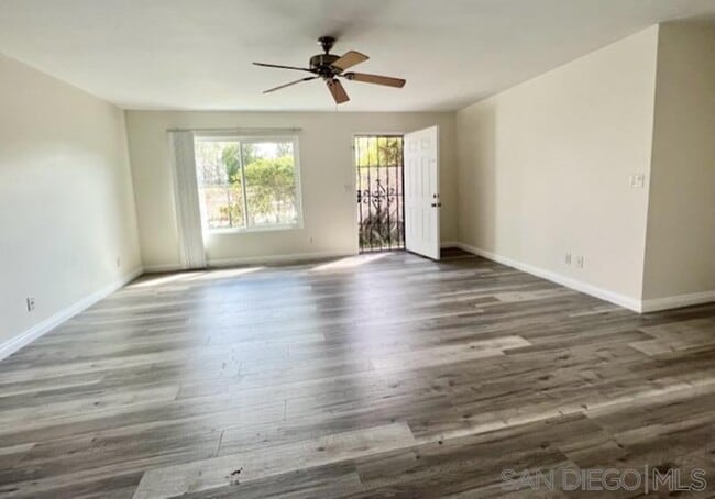 Building Photo - 11081 Via San Marco