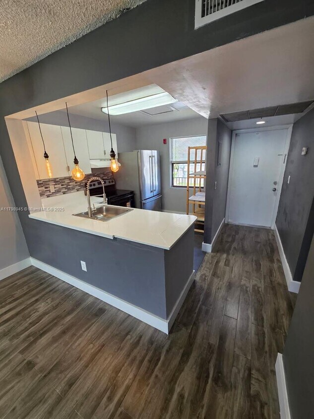 Foto principal - 7670 SW 152nd Ave