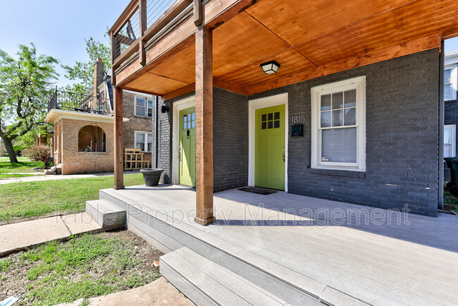 Building Photo - 1815 N Gatewood Ave