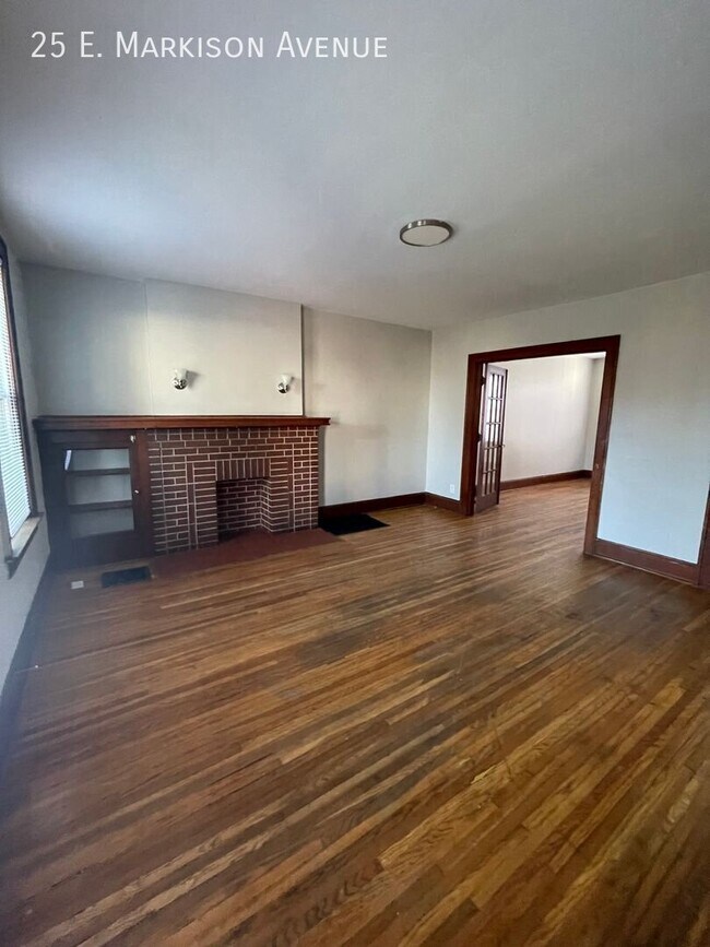 Foto del edificio - 25 E Markison Ave