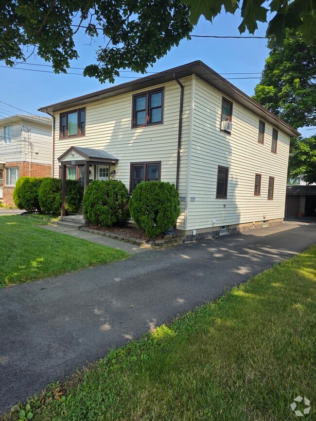 Building Photo - 209 Garfield Ave