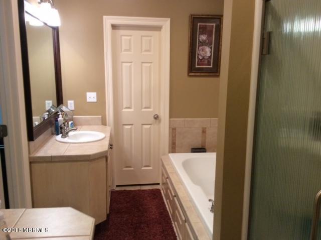 Building Photo - 5332 Linmoor Drive