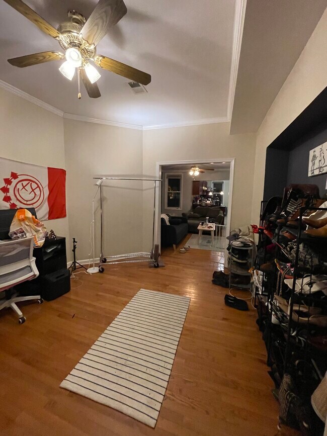 Foto del edificio - 1388 E St NE