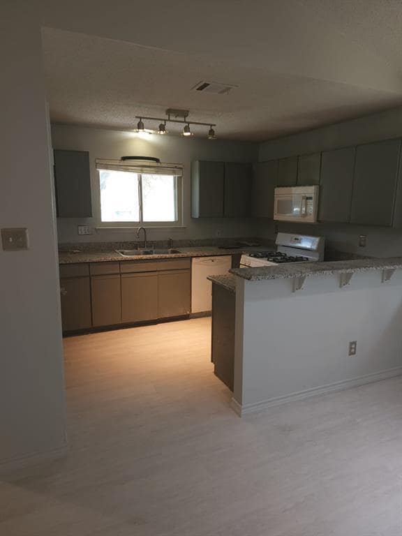 Building Photo - 15030 Wells Port Dr