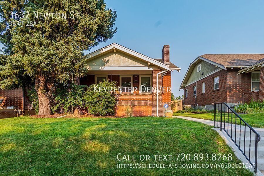 Primary Photo - Gorgeous 3 Bedroom 2 Bath Brick Tudor In W...