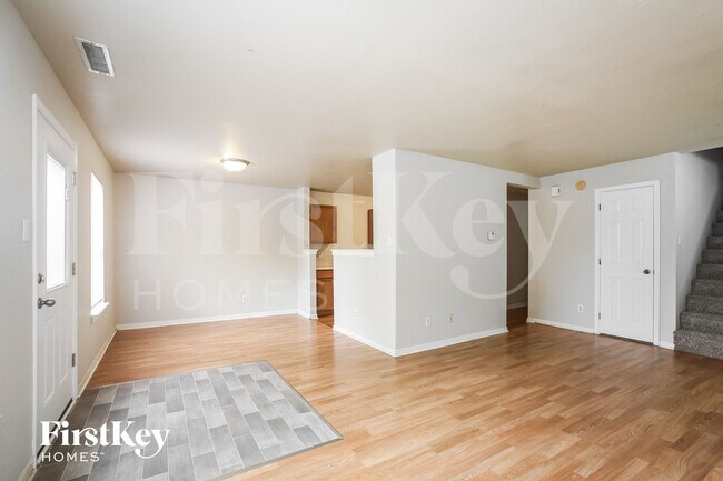 Foto del edificio - 16773 Lowell Dr