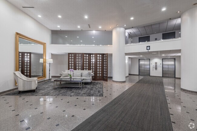Foto del vestíbulo - Claymoor Luxury Apartments