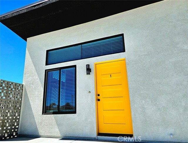 Primary Photo - 73476 El Paseo Dr
