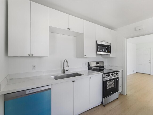 Foto del edificio - 710 N Oakley St