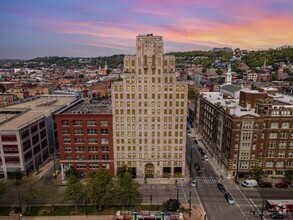 Building Photo - 30 E Central Pkwy