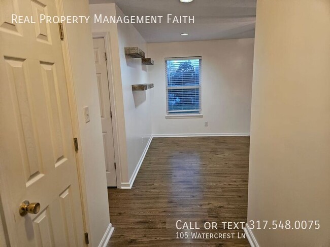 Foto del edificio - 105 Watercrest Ln