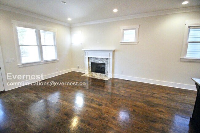 Foto del edificio - 817 Knox Ave