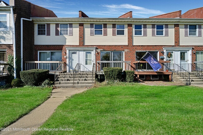 Building Photo - 13 Primrose Ln