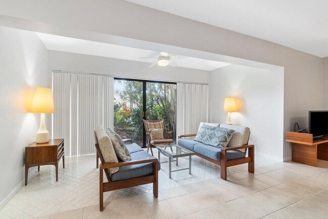 Building Photo - 22089 Cocoa Palm Way