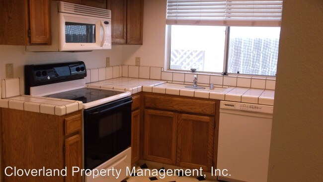 Building Photo - 3 br, 2 bath House - 2130 Goldstone Way
