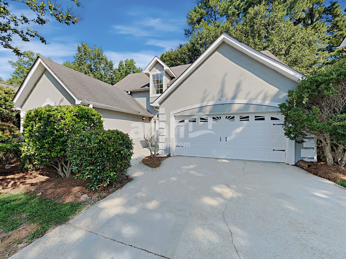 Foto principal - 670 Old Johnson Rd