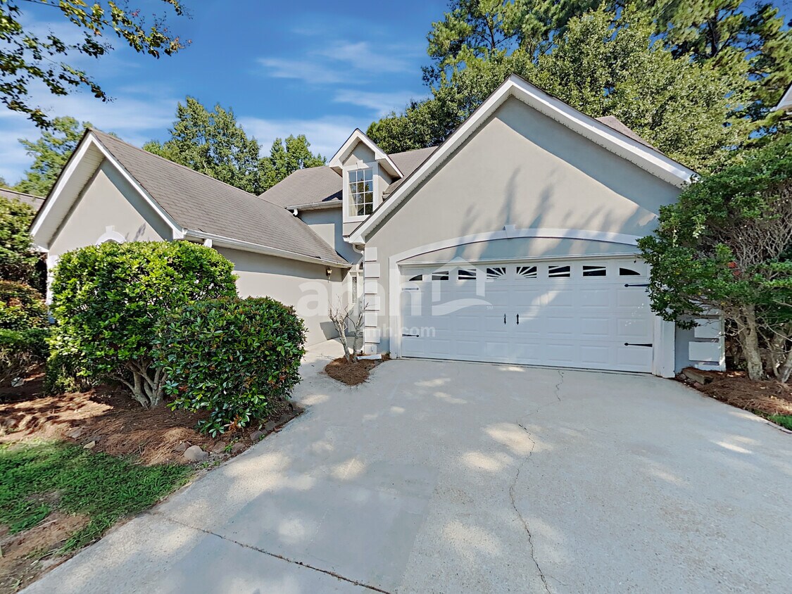 Primary Photo - 670 Old Johnson Rd