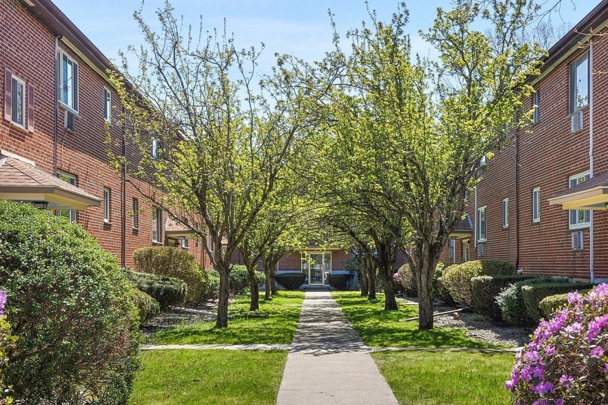Photo - 52 Bryon Road Unit 3