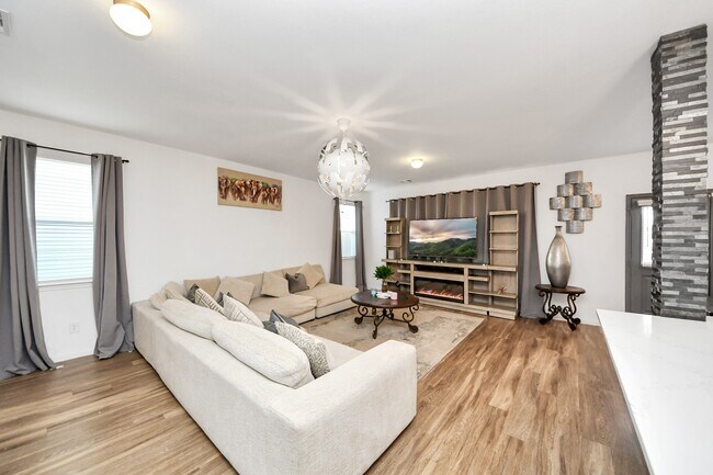 Foto del edificio - 18611 Cooper Ravine Wy